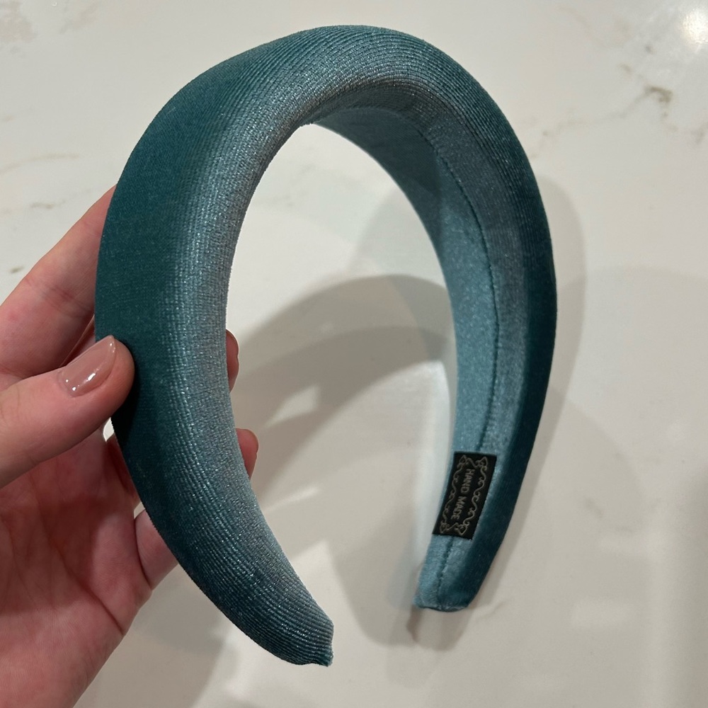 Teal padded velvet headband 🧚🏻‍♀️✨